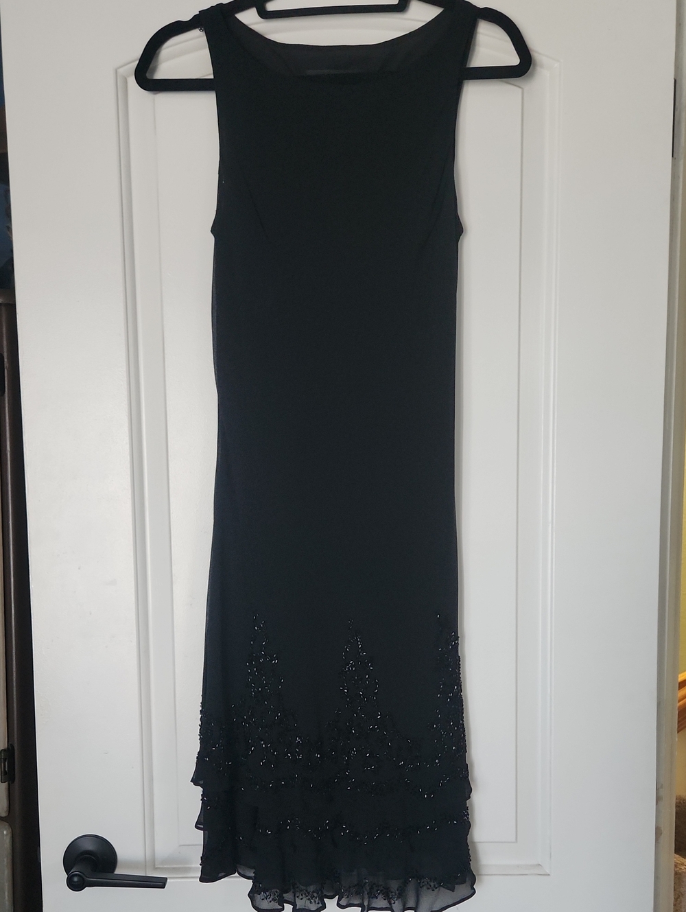 Jones New York Black Sleeveless Beaded Tiered Hem Sheath Dress